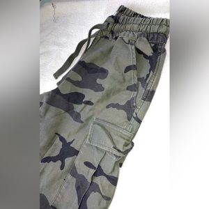 Army green cargo pants